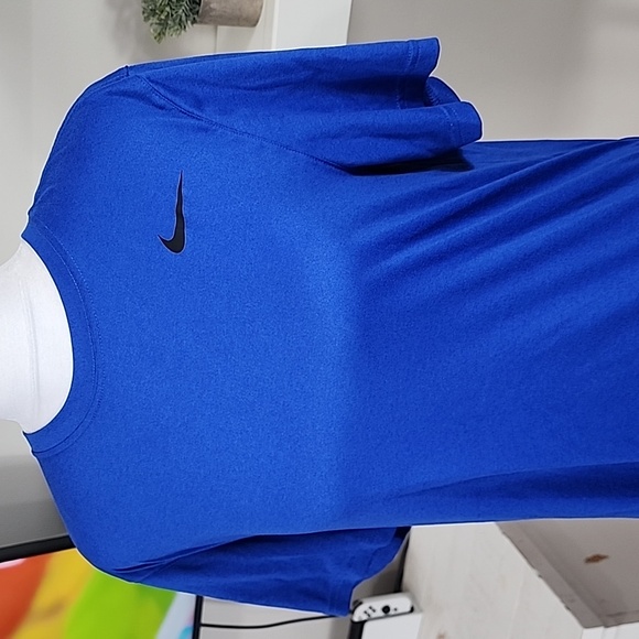 Men's Nike Dri-Fit Short Sleeve Tee - Picture 2 of 6